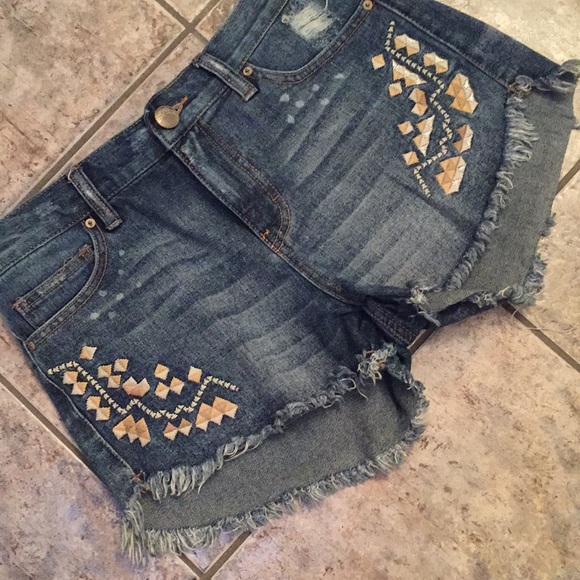 Free People Embroidery Distressed Cutoff Shorts - Picture 2 of 8